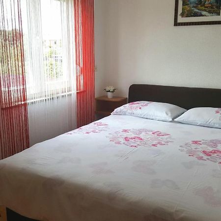Appartamento The Orange One Novigrad Istria Esterno foto